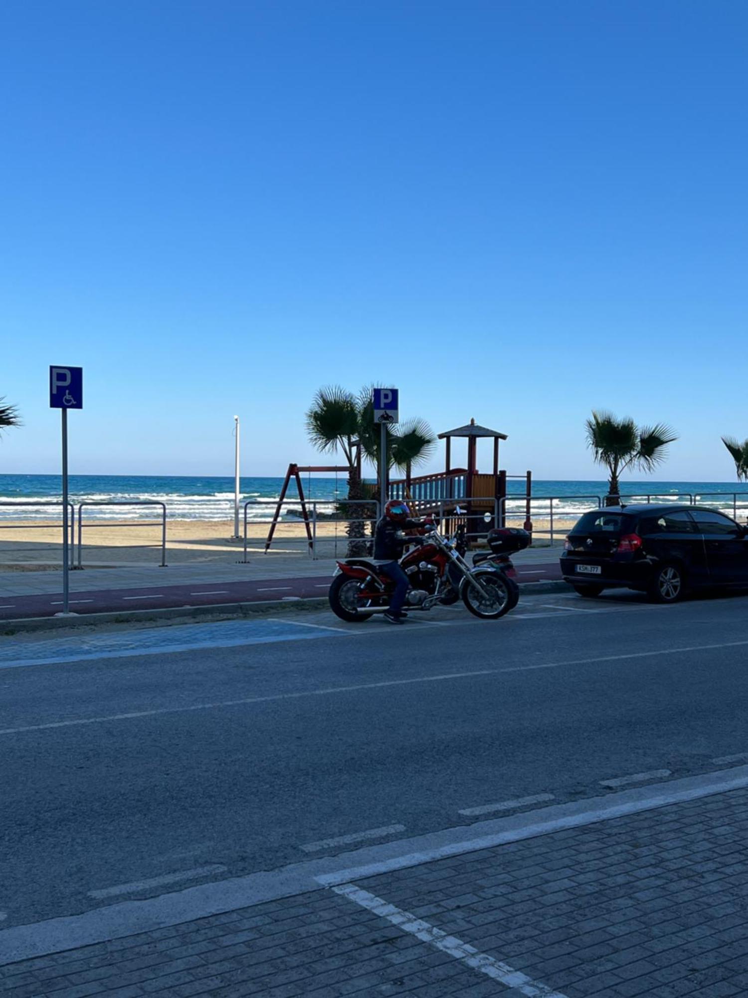 Makenzie 2 Rooms Larnaca Ngoại thất bức ảnh